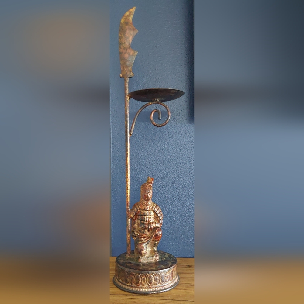 VINTAGE JAPANESE KNEELING SAMURAI WARRIOR